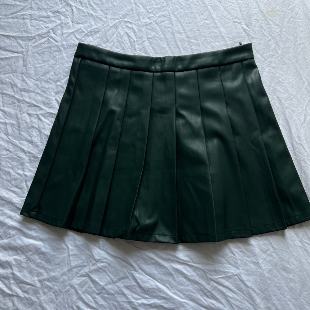 BNWT Women’s Biashe Pleated Faux Leather Skirt dark Green XL